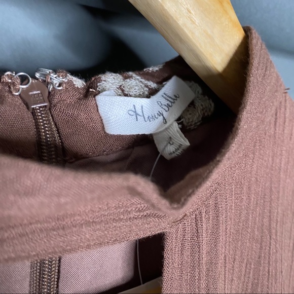 Honey & Belle Belle Sleeve Choker Lace Dress NWT L - Picture 6 of 11